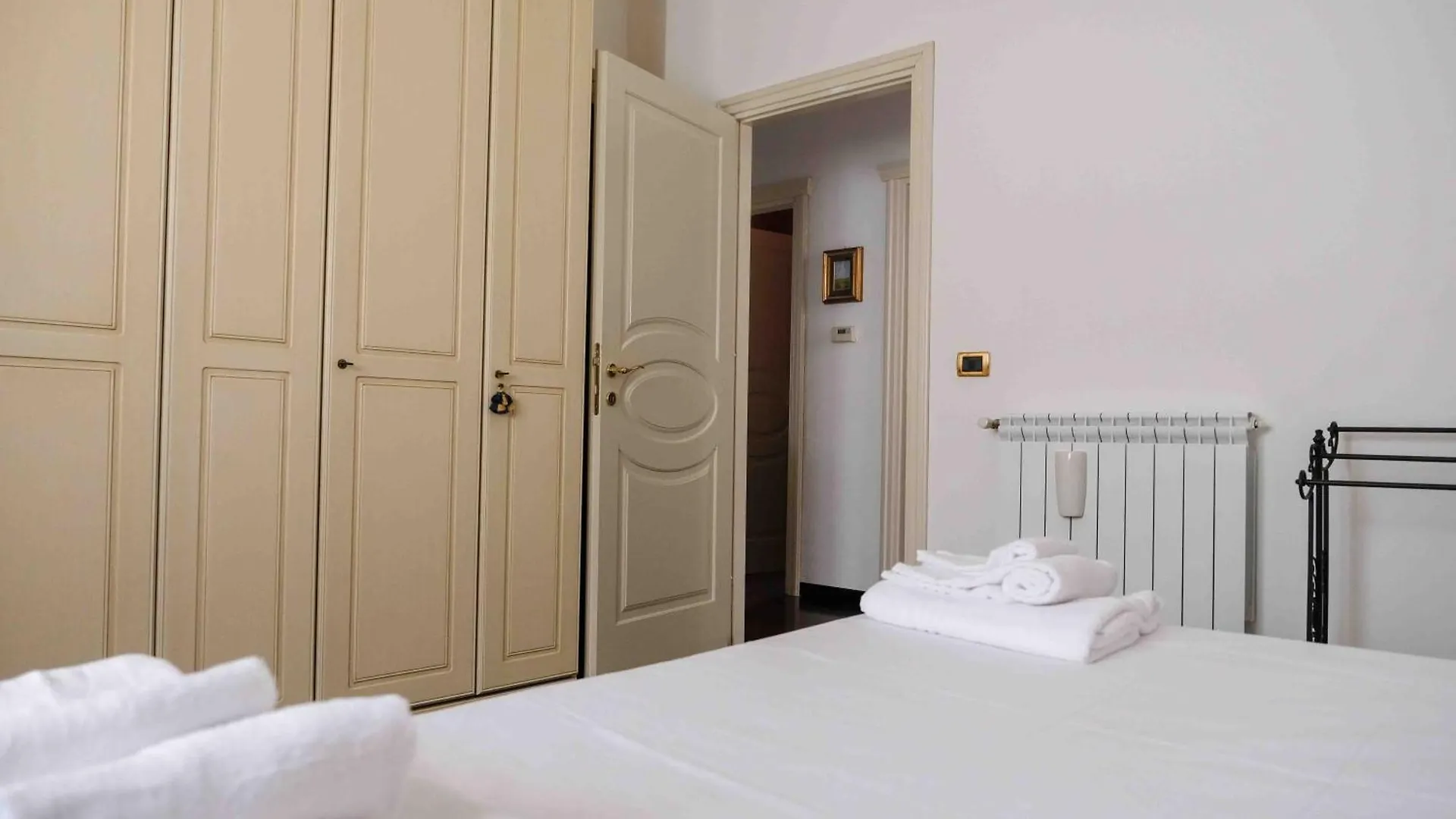 Appartamento Di Pregio Al Centro Palermo Italien
